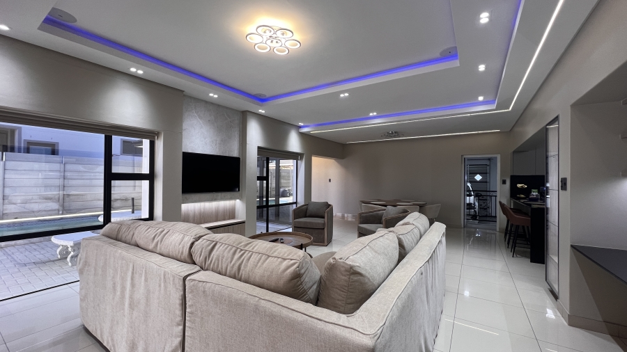 5 Bedroom Property for Sale in Malmesbury Rural Western Cape